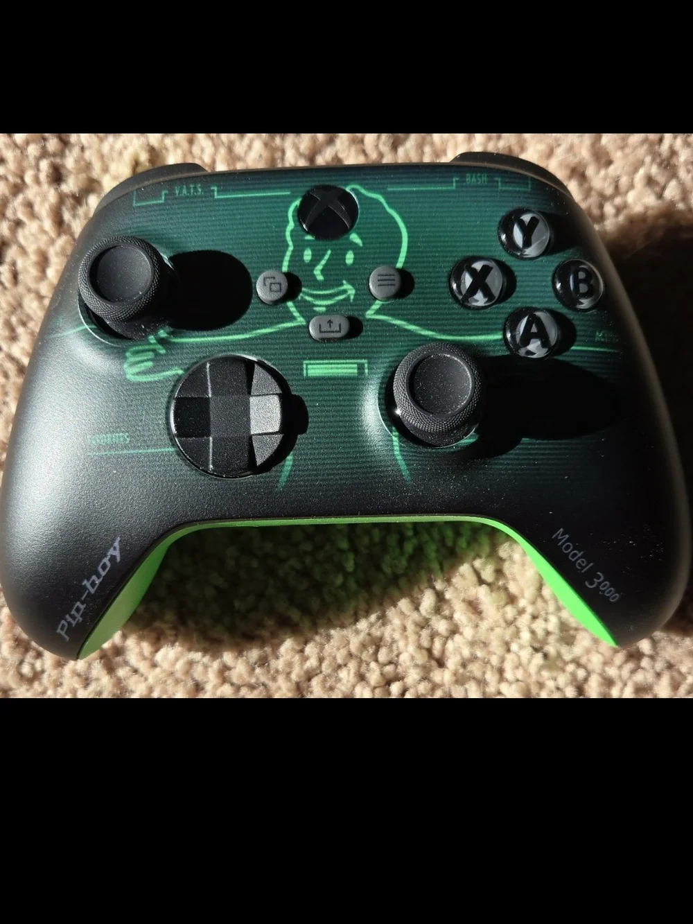 Fallout pipboy edition xbox one/series x Controller, tested barely used.